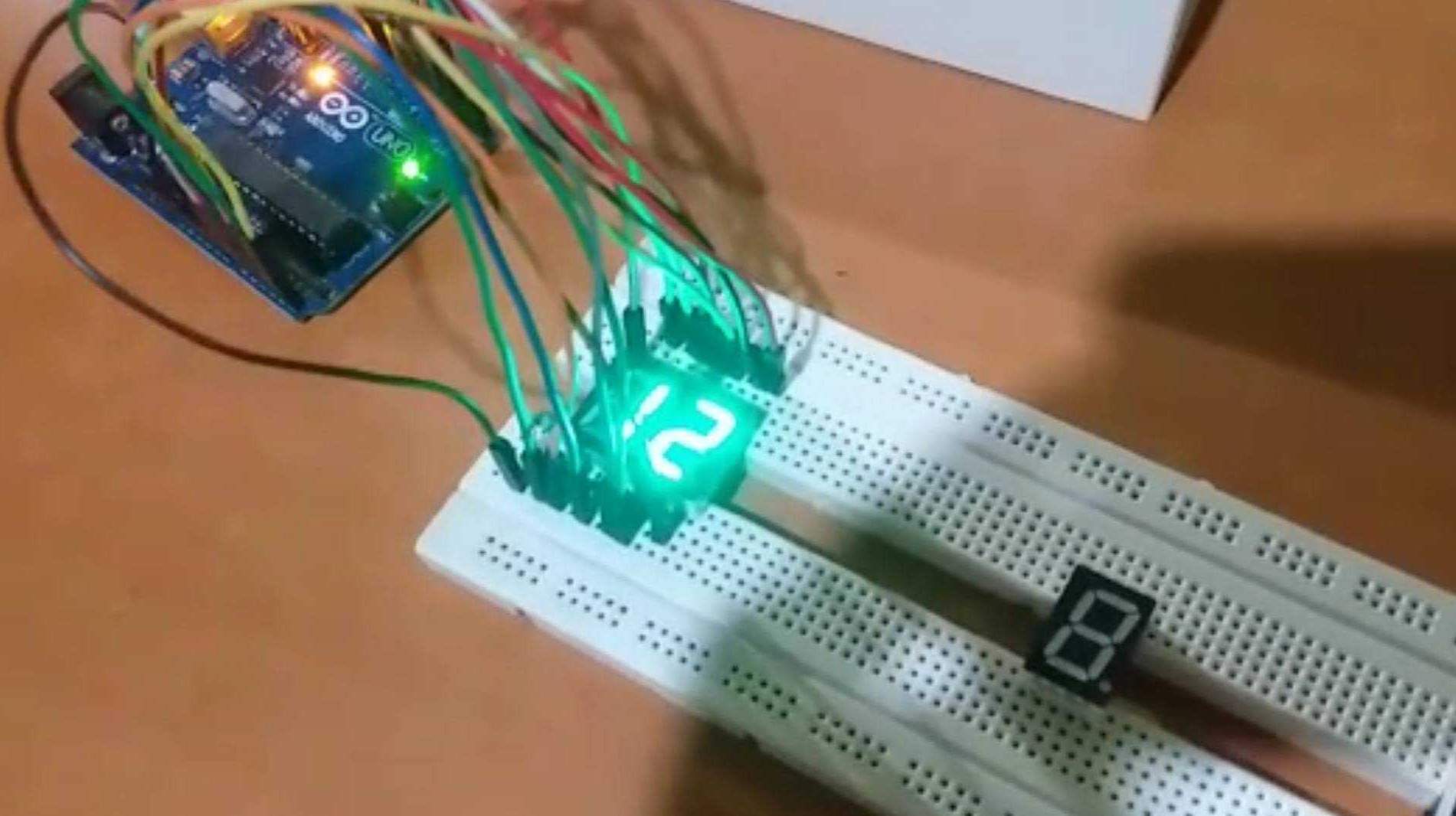 Arduino与7段显示